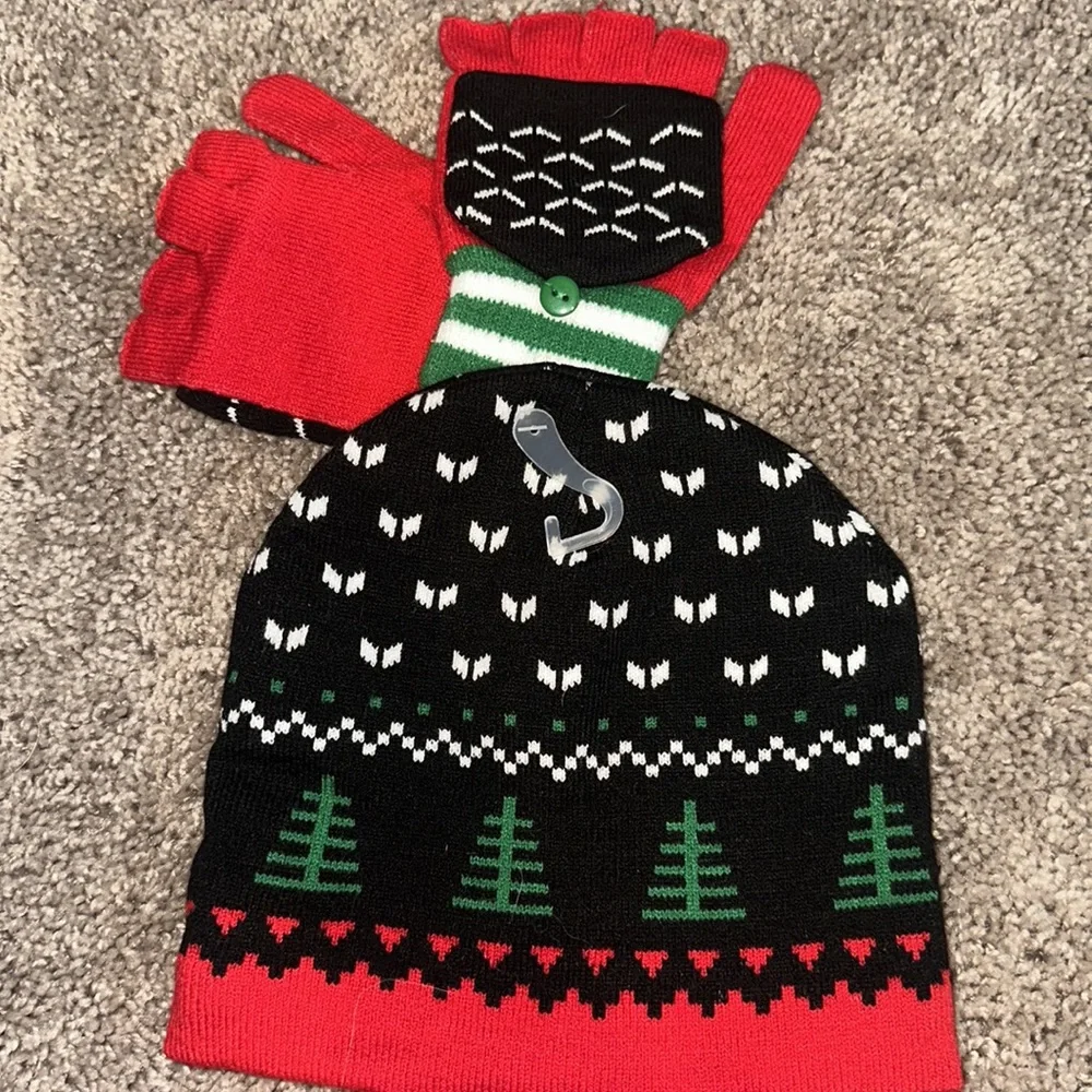 BOYS TWO PIECE HATE AND GLOVE WINTER SET